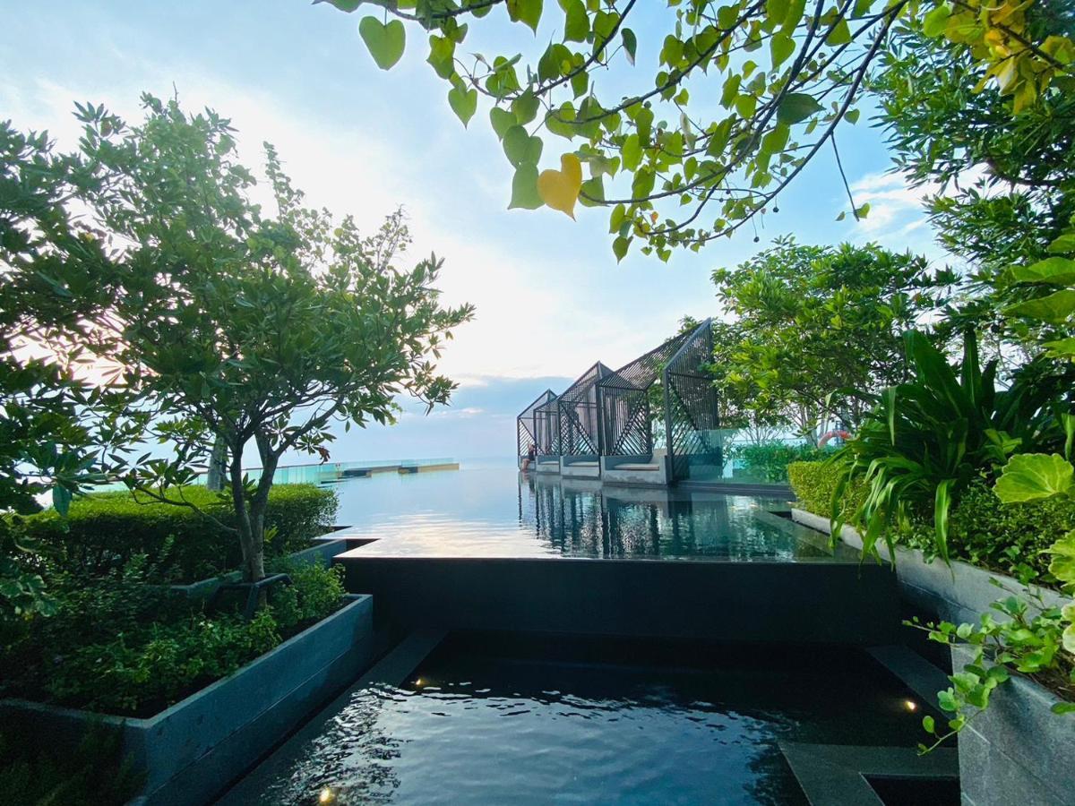 Edge Central Pattaya Vip Condo Exteriör bild